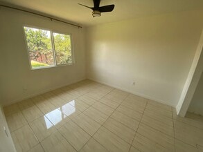 612 S R St in Tulare, CA - Building Photo - Building Photo
