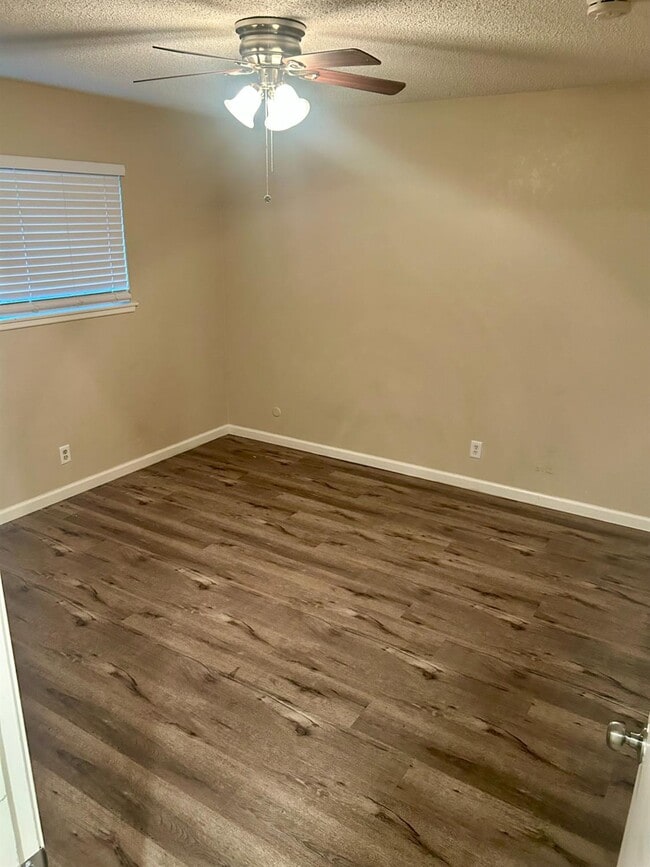 650 W Donner Ave in Clovis, CA - Building Photo - Building Photo