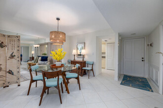 1950 SW Palm City Rd in Stuart, FL - Foto de edificio - Building Photo