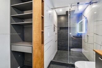3346 Water Oak Dr in Hollywood, FL - Foto de edificio - Building Photo