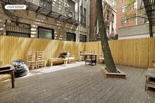 262 Elizabeth St in New York, NY - Building Photo