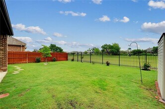 504 Mistflower Springs Dr in Leander, TX - Building Photo - Building Photo
