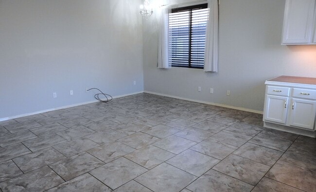 3806 Heather Ave in Kingman, AZ - Building Photo - Building Photo