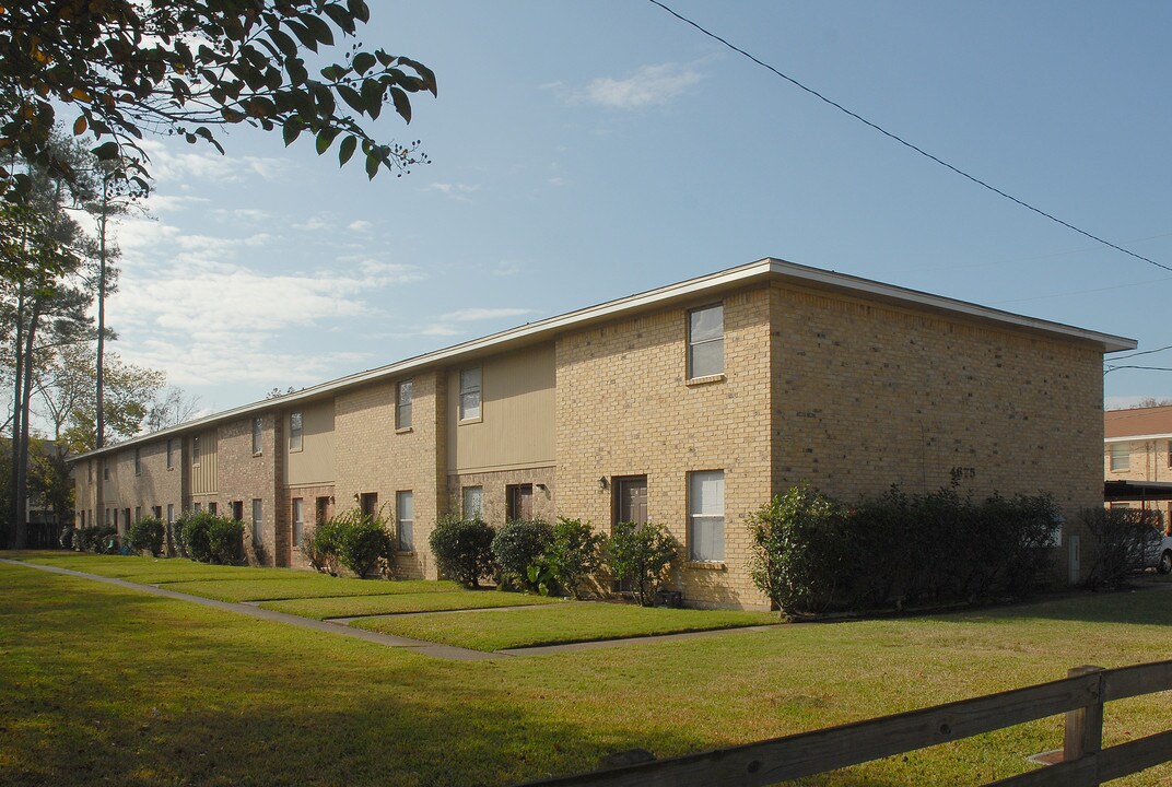 4705 Collier Rd in Beaumont, TX - Building Photo