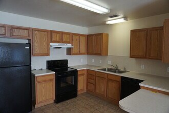 702 N Englewood Ave in Lubbock, TX - Building Photo - Building Photo