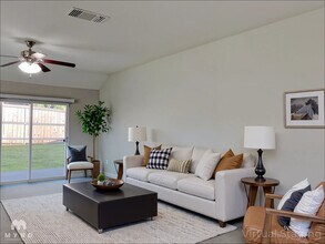 4605 Elderberry St in Forney, TX - Foto de edificio - Building Photo