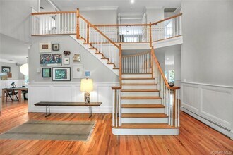 8 Mill River Rd in East Setauket, NY - Building Photo - Building Photo