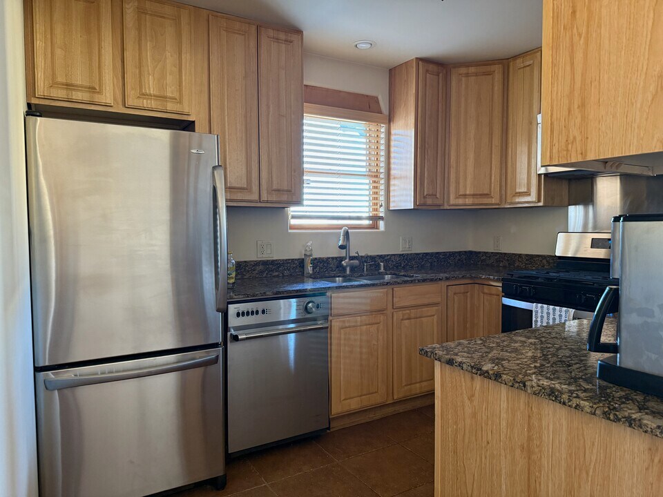 1139 Harrison Rd in Santa Fe, NM - Building Photo