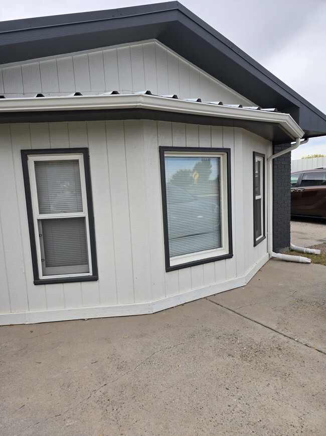 2717 Los Tretos St NW in Albuquerque, NM - Building Photo - Building Photo