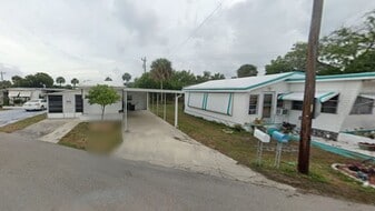 248 Flame Ln in Ft. Myers, FL - Building Photo