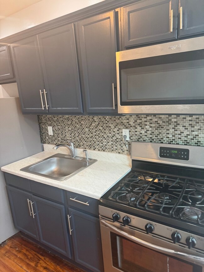 821 Troy Ave, Unit 2A