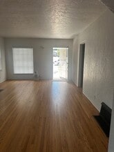 1830 Oak St in Paso Robles, CA - Building Photo - Building Photo