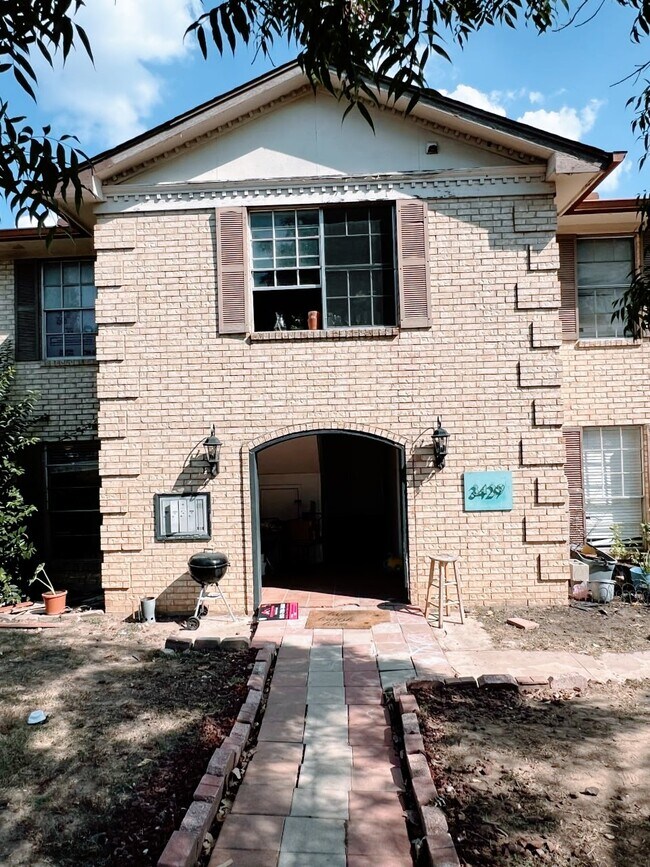 3429 Willowrun Dr in Austin, TX - Building Photo - Building Photo
