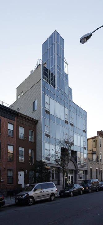 195 Classon Ave in Brooklyn, NY - Building Photo