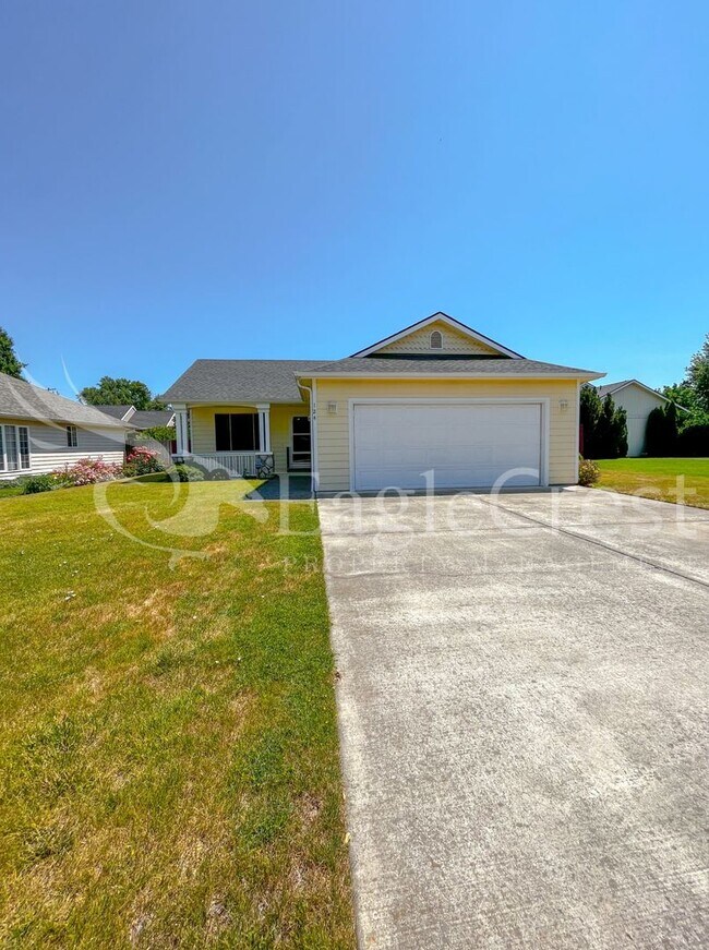 124 NW Spagnuolo Loop in College Place, WA - Building Photo - Building Photo