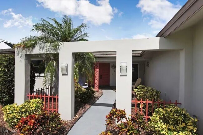 property at 3111 SE 22nd Pl