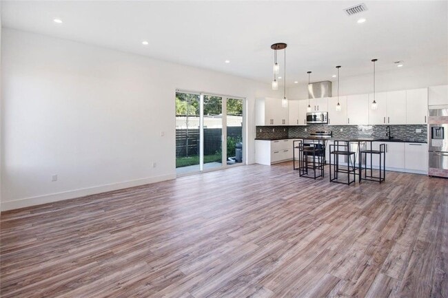 property at 2004 SW 15th Ave