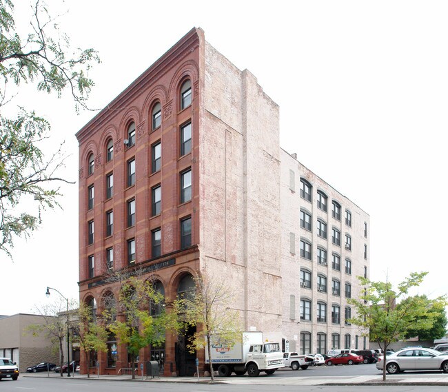 The Smith Gormly in Rochester, NY - Foto de edificio - Building Photo