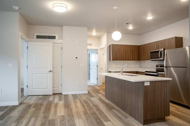 The Colton in Nampa, ID - Building Photo - Interior Photo