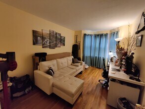 235 Columbia Rd, Unit 1 in Boston, MA - Foto de edificio - Building Photo
