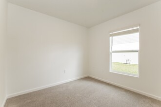 1370 Inkberry Cir in DeLand, FL - Building Photo - Building Photo