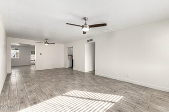 3920 W Harmont Dr in Phoenix, AZ - Building Photo - Building Photo