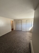 131 English Village Rd, Unit 202 in Manchester, NH - Building Photo - Building Photo