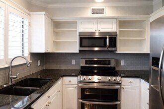 105 Star in Horseshoe Bay, TX - Building Photo - Building Photo