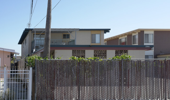 1944 22nd St in San Pablo, CA - Foto de edificio - Building Photo