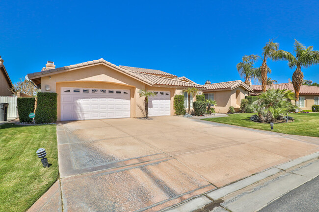 78860 Galaxy Dr in La Quinta, CA - Foto de edificio - Building Photo