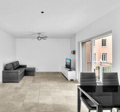 140 Jefferson Ave in Miami Beach, FL - Building Photo - Building Photo