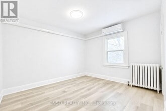 5325 Van Alstyne Pl in Niagara Falls, ON - Foto de edificio - Building Photo