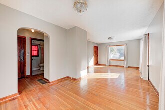 1744 N Norfolk St in Indianapolis, IN - Foto de edificio - Building Photo