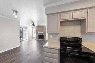 5902 Marvin Loving Dr in Garland, TX - Building Photo - Building Photo