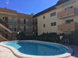 Studio Miami Apartments For Rent Under 1000 Fl 11950 Ne 2nd Ave Apartments