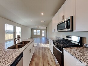 5132 Saddle Clb Dr in Georgetown, TX - Building Photo - Building Photo