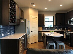 1417 Lorraine Loop in Austin, TX - Building Photo - Building Photo