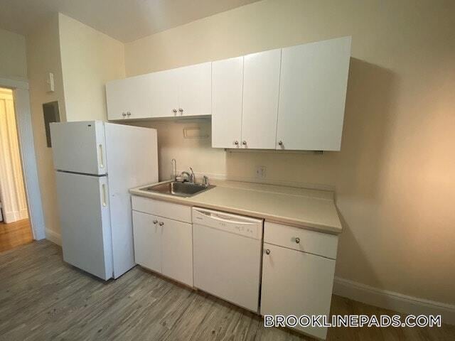 property at 14 Alton Pl