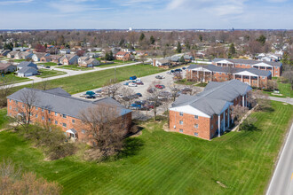 Greenbrier Apartments in Findlay, OH - Building Photo - Building Photo