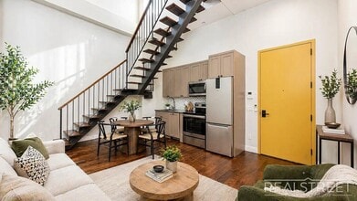 Myrtle Avenue, Unit 1A in Queens, NY - Building Photo - Building Photo
