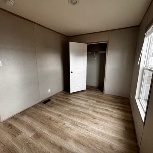 7803 St Andrews Church Rd in Louisville, KY - Building Photo - Building Photo