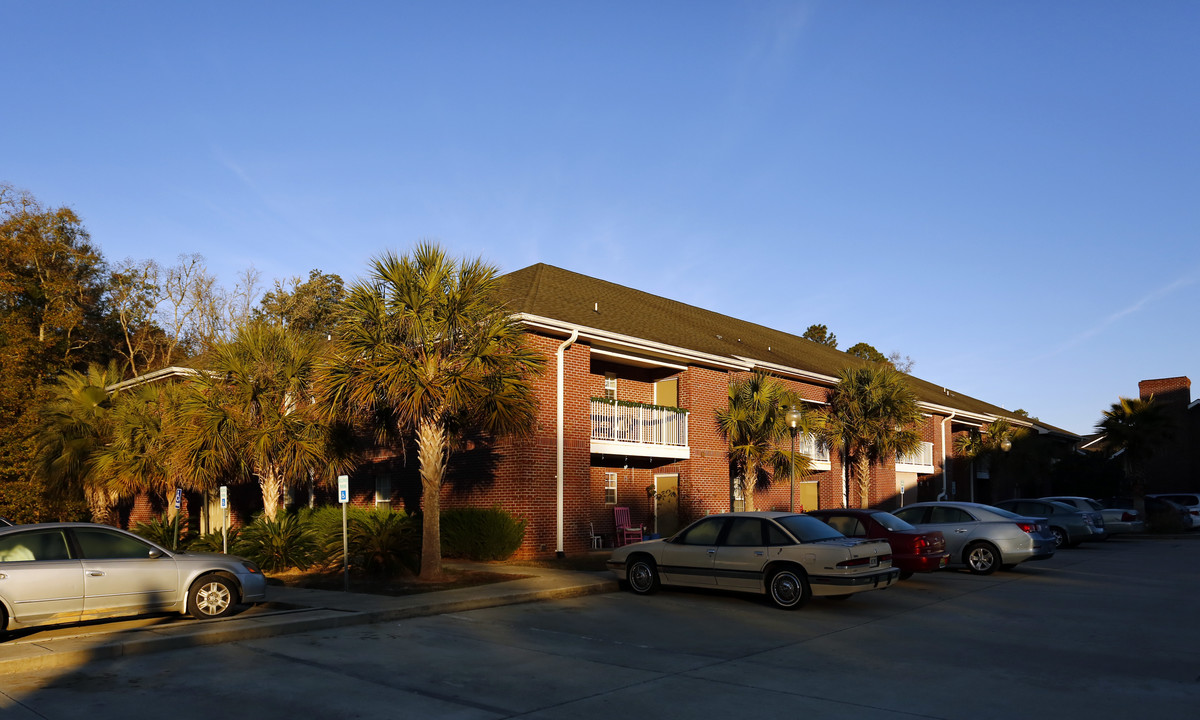 Sandlewood Manor Apartments in Robertsdale, AL - Building Photo