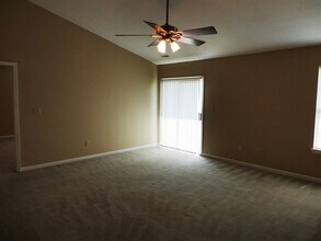 6501 Rushing River in Noblesville, IN - Foto de edificio - Building Photo