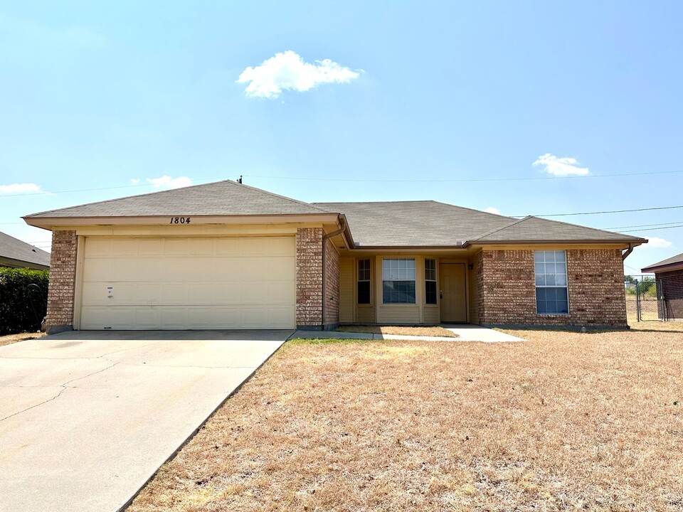 1804 Boydstun Loop in Killeen, TX - Building Photo