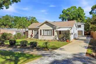 755 Alamanda Way S in St. Petersburg, FL - Building Photo - Building Photo