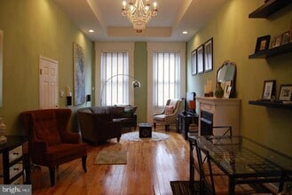 1523 Green St in Philadelphia, PA - Building Photo - Building Photo