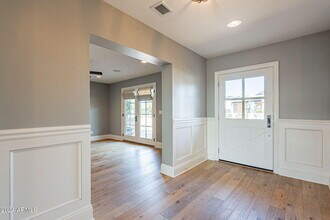 6433 E Calle Camelia in Scottsdale, AZ - Building Photo - Building Photo