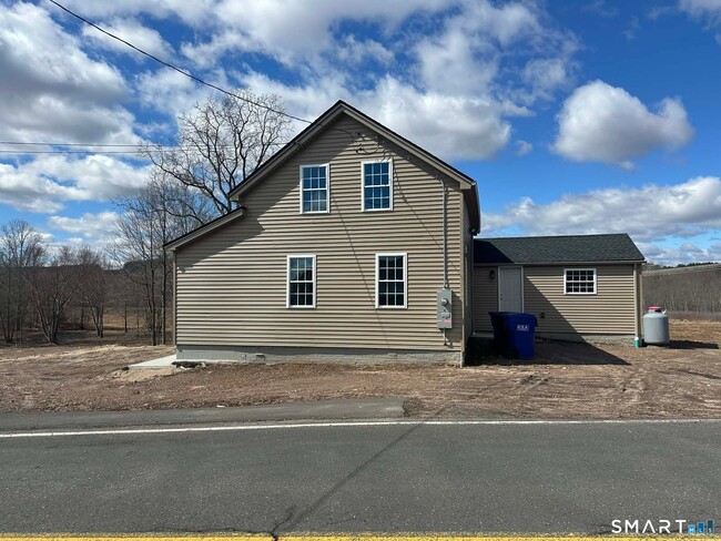 1197 Ratley Rd in Suffield, CT - Building Photo - Building Photo