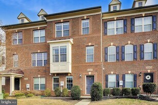 13411 Deer Highlands Way in Silver Spring, MD - Building Photo