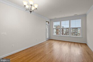 13723 Neil Armstrong Ave in Herndon, VA - Building Photo - Building Photo